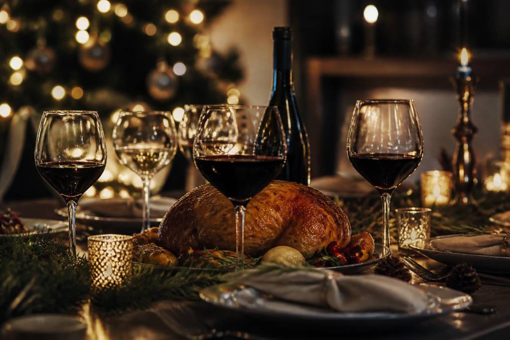 Best christmas wine for festive dinners and holiday gatherings